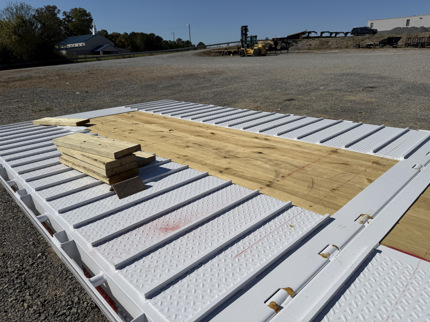 New 2026 Diamond C FMAX210SS GOOSENECK TRAILER SUPER SINGLE TIRES HYDRO DOVE & JACKS