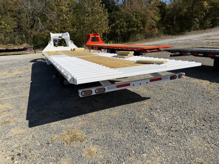 New 2026 Diamond C FMAX210SS GOOSENECK TRAILER SUPER SINGLE TIRES HYDRO DOVE & JACKS