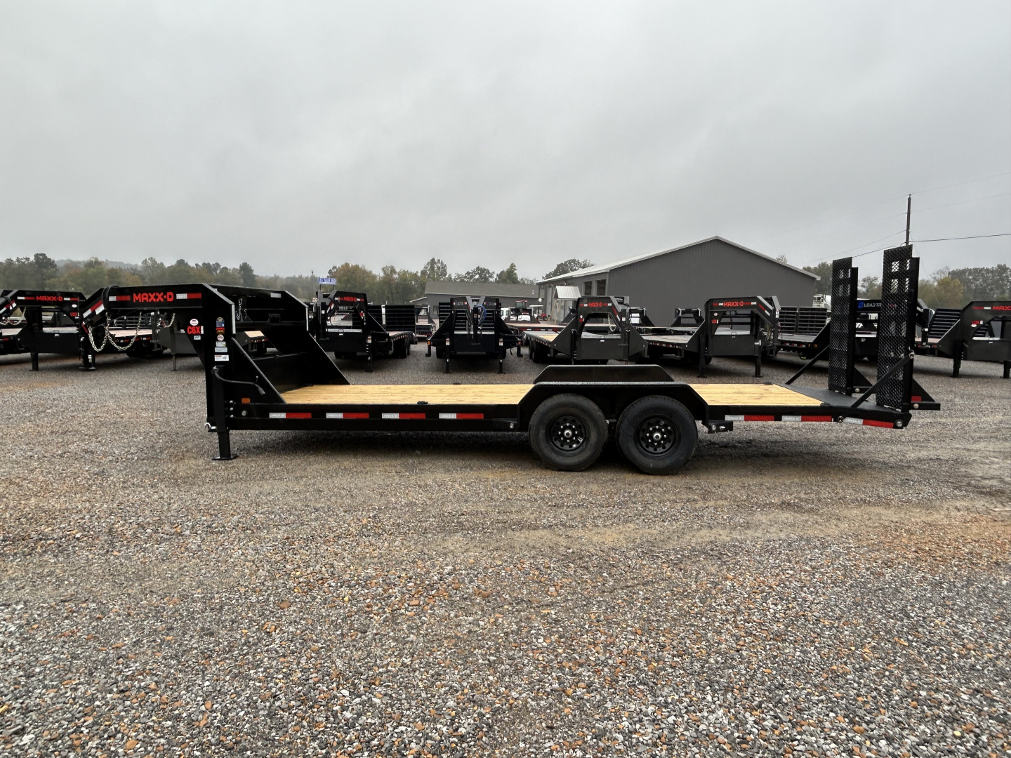 New 2026 MAXXD 83"x22' 15.6k Gooseneck Equipment Trailer