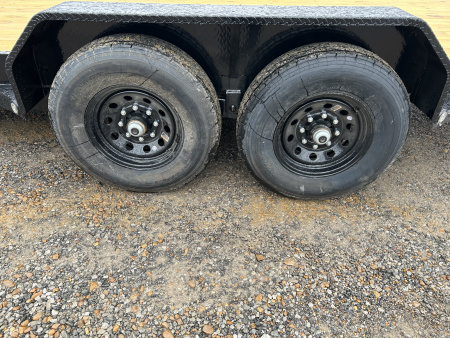 New 2026 MAXXD 83"x22' 15.6k Gooseneck Equipment Trailer