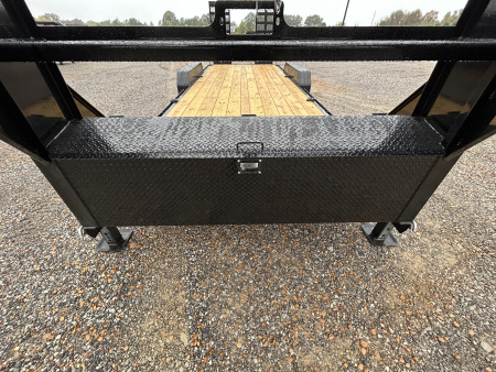 New 2026 MAXXD 83"x22' 15.6k Gooseneck Equipment Trailer