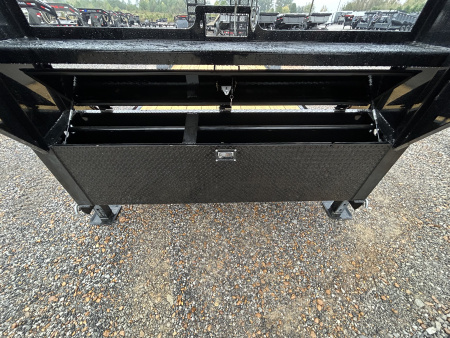 New 2026 MAXXD 83"x22' 15.6k Gooseneck Equipment Trailer