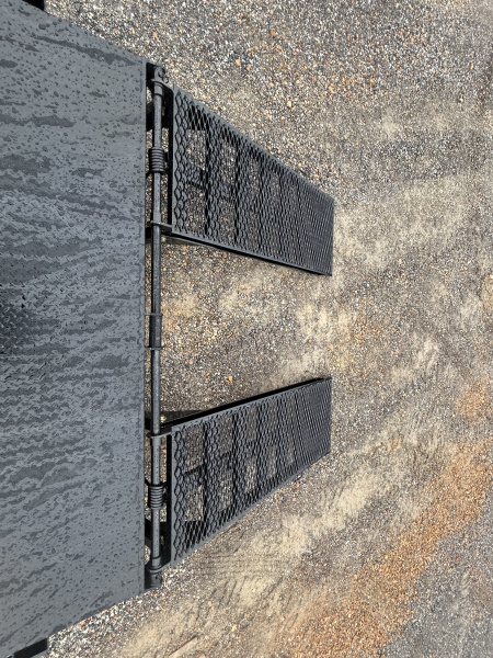 New 2026 MAXXD 83"x22' 15.6k Gooseneck Equipment Trailer