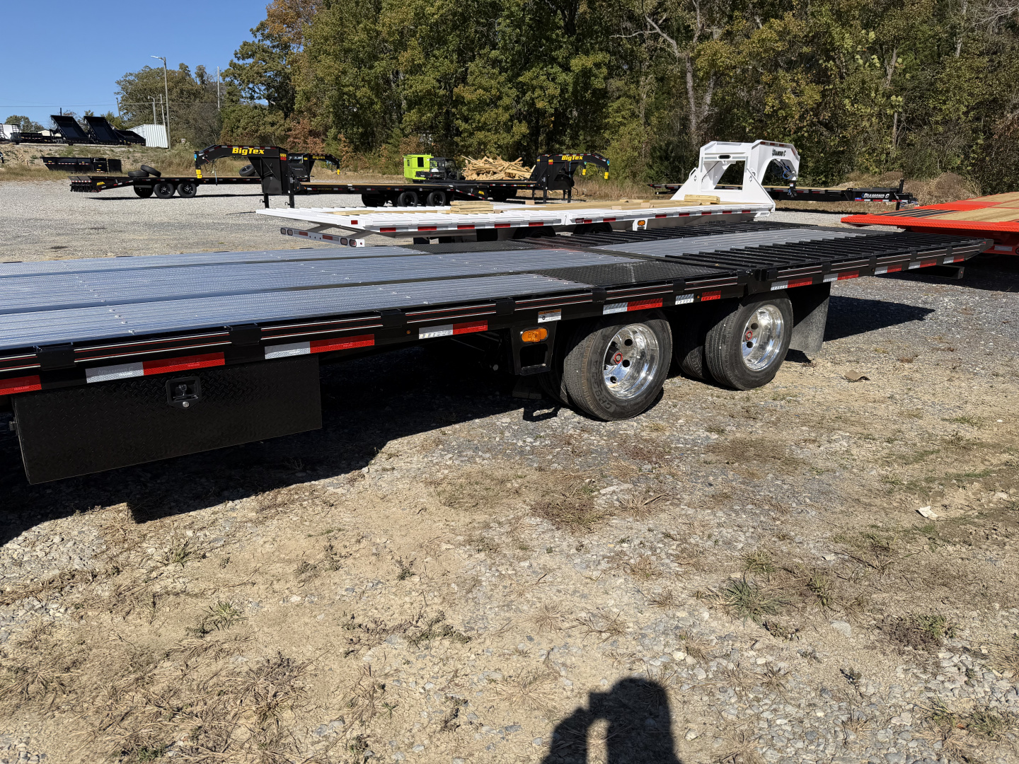 New 2026 Diamond C FMAX212 GOOSENECK TRAILER PACESETTER EDITION ALUMINUM FLOOR & OUTER RIMS HYDRO DOVE & JACKS DISC BRAKES