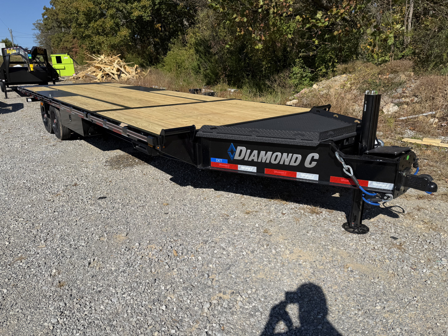 New 2026 Diamond C DET210 DECK OVER POWER TILT 26’ HYDRO JACK WIRELESS REMOTE
