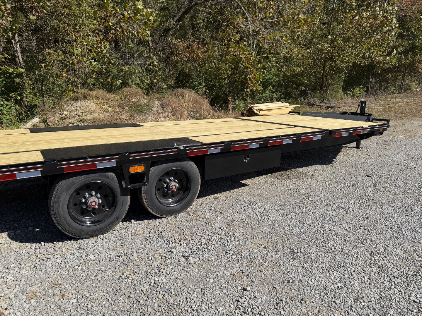 New 2026 Diamond C DET210 DECK OVER POWER TILT 26’ HYDRO JACK WIRELESS REMOTE