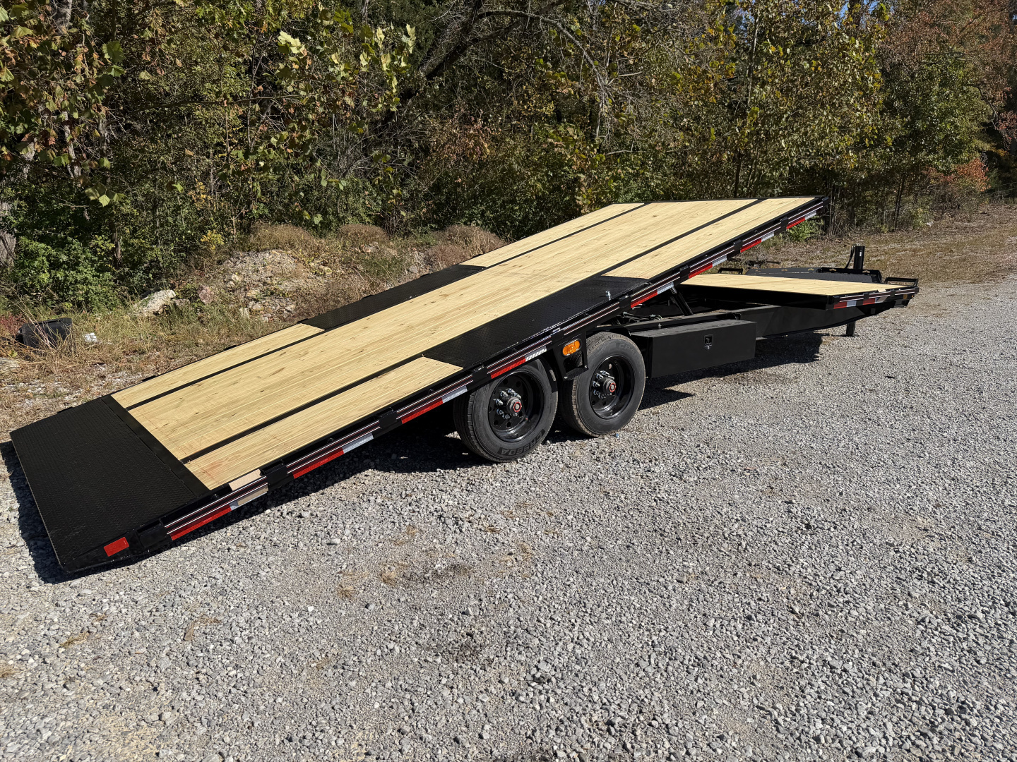 New 2026 Diamond C DET210 DECK OVER POWER TILT 26’ HYDRO JACK WIRELESS REMOTE