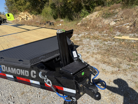 New 2026 Diamond C DET210 DECK OVER POWER TILT 26’ HYDRO JACK WIRELESS REMOTE