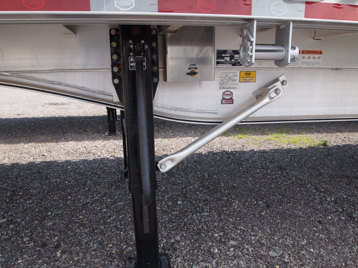 Used $1250/Month 2024 MAC 53' Flatbed Trailer w/ Toolbox