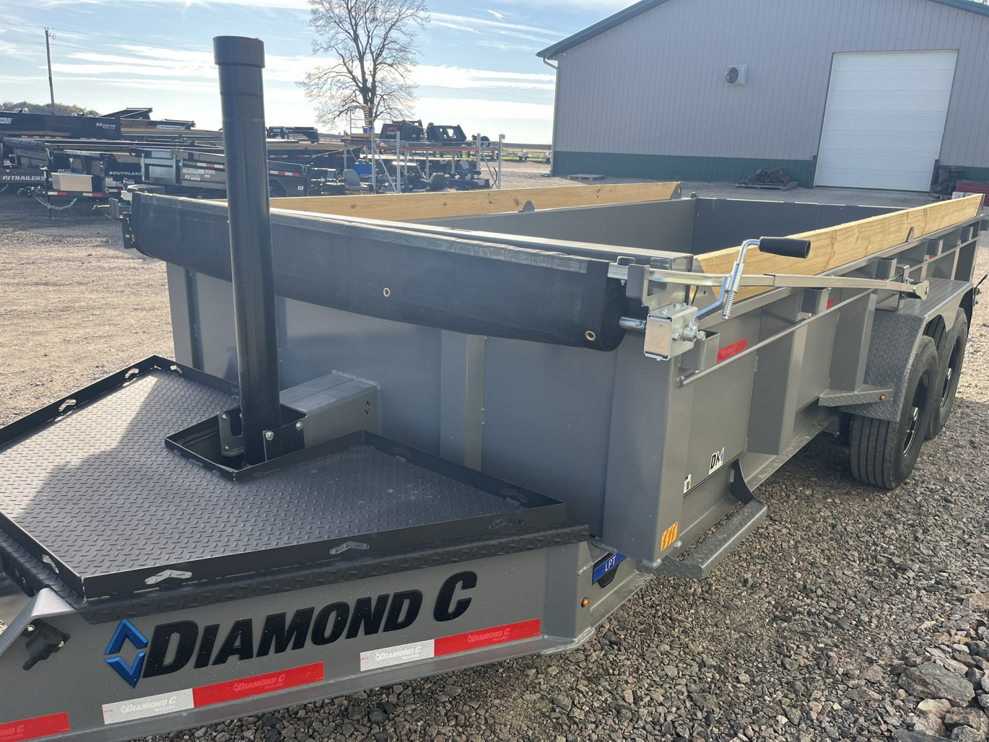 New 2026 16' 14k Diamond C Low Pro Telescopic Dump Trailer
