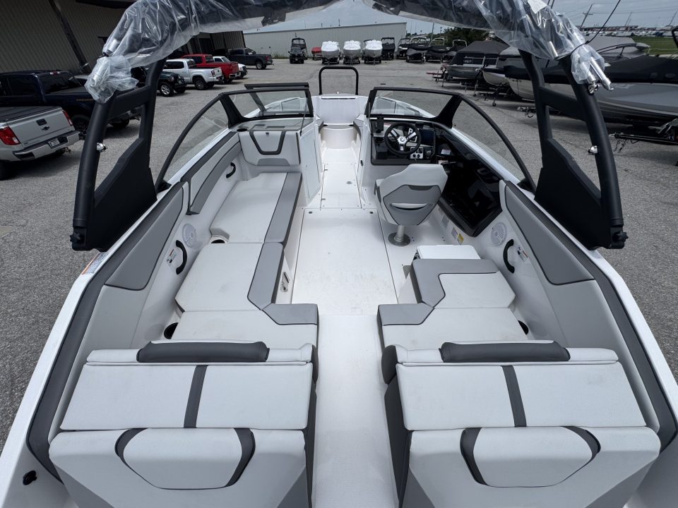 New 2026 Yamaha Boats AR 220 Jet Boat