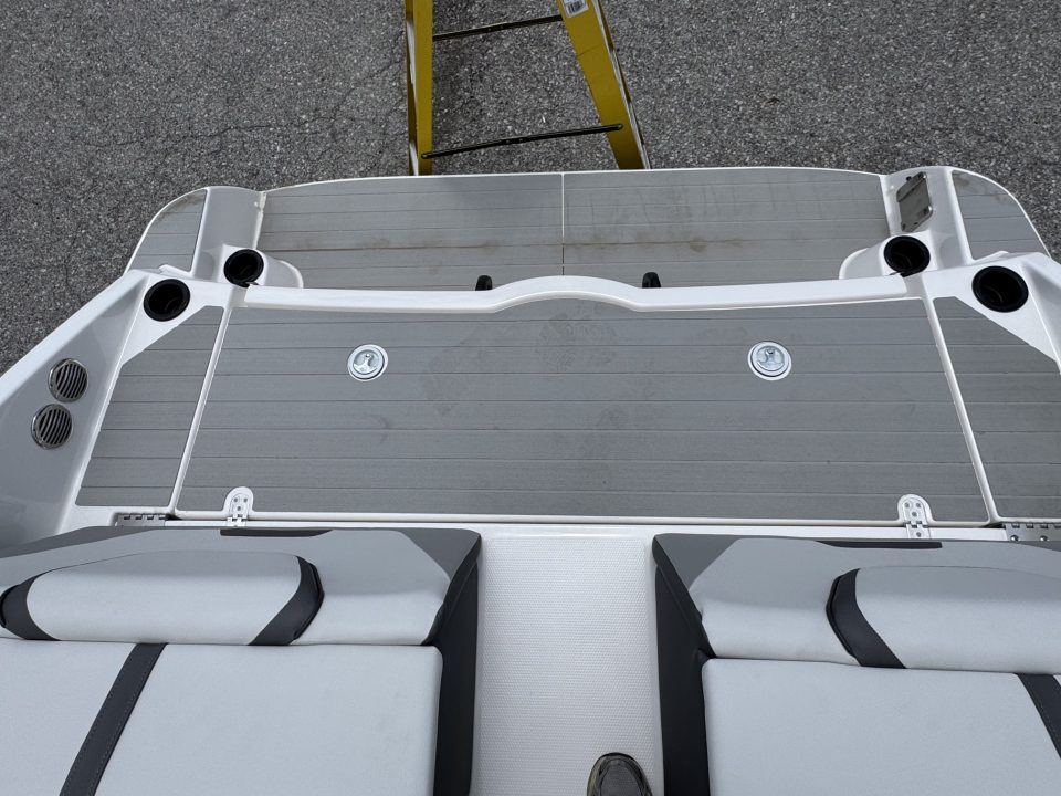 New 2026 Yamaha Boats AR 220 Jet Boat