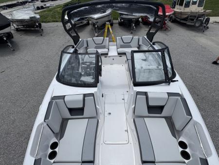 New 2026 Yamaha Boats AR 220 Jet Boat