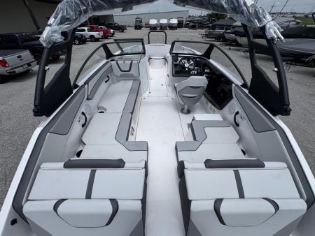 New 2026 Yamaha Boats AR 220 Jet Boat