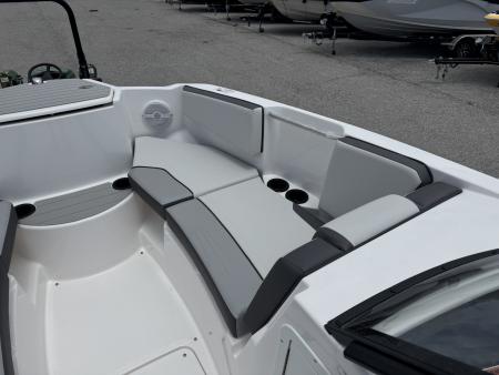 New 2026 Yamaha Boats AR 220 Jet Boat