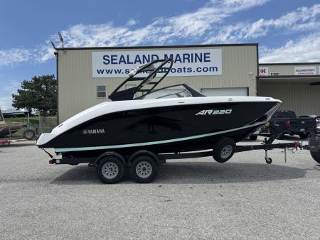New 2026 Yamaha Boats AR 220 Jet Boat