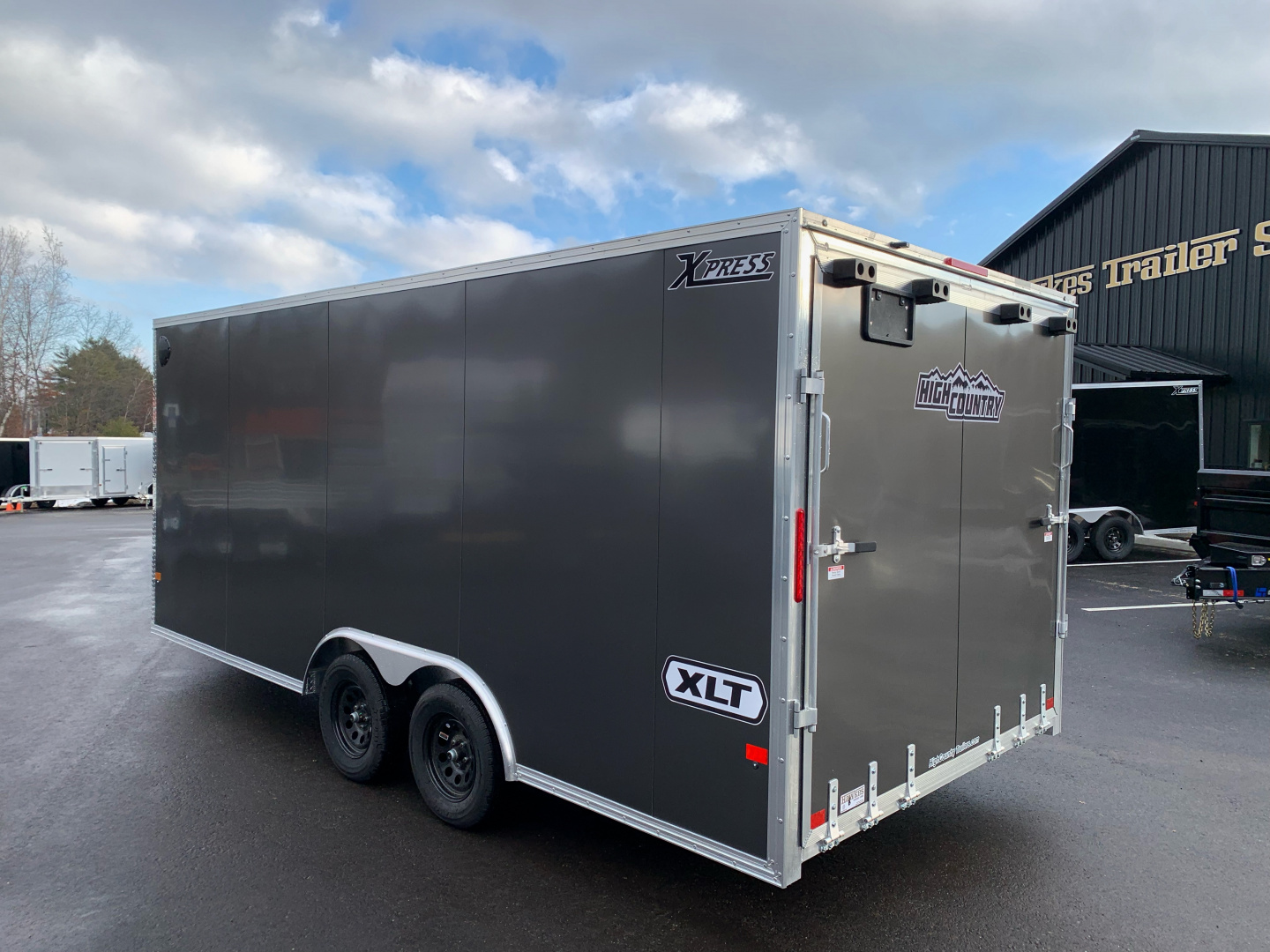 New 2026 High Country 8.5x18 V-Nose- Aluminum trailer/Rear Ramp / 7' interior height - 7000gvw