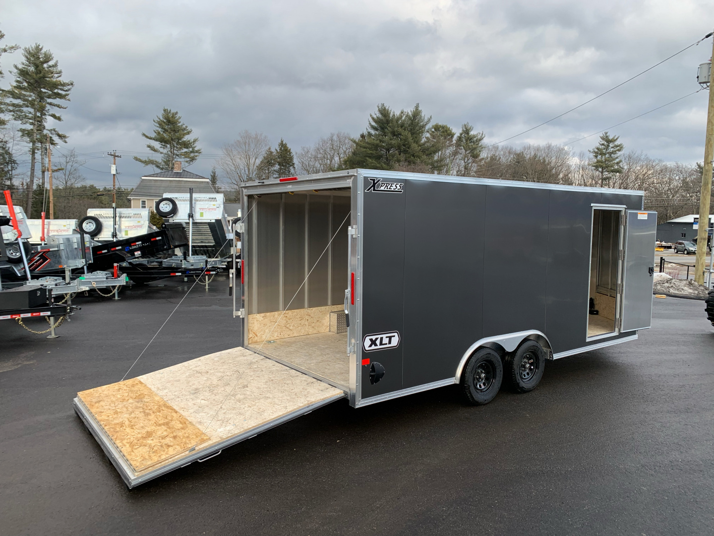 New 2026 High Country 8.5x18 V-Nose- Aluminum trailer/Rear Ramp / 7' interior height - 7000gvw