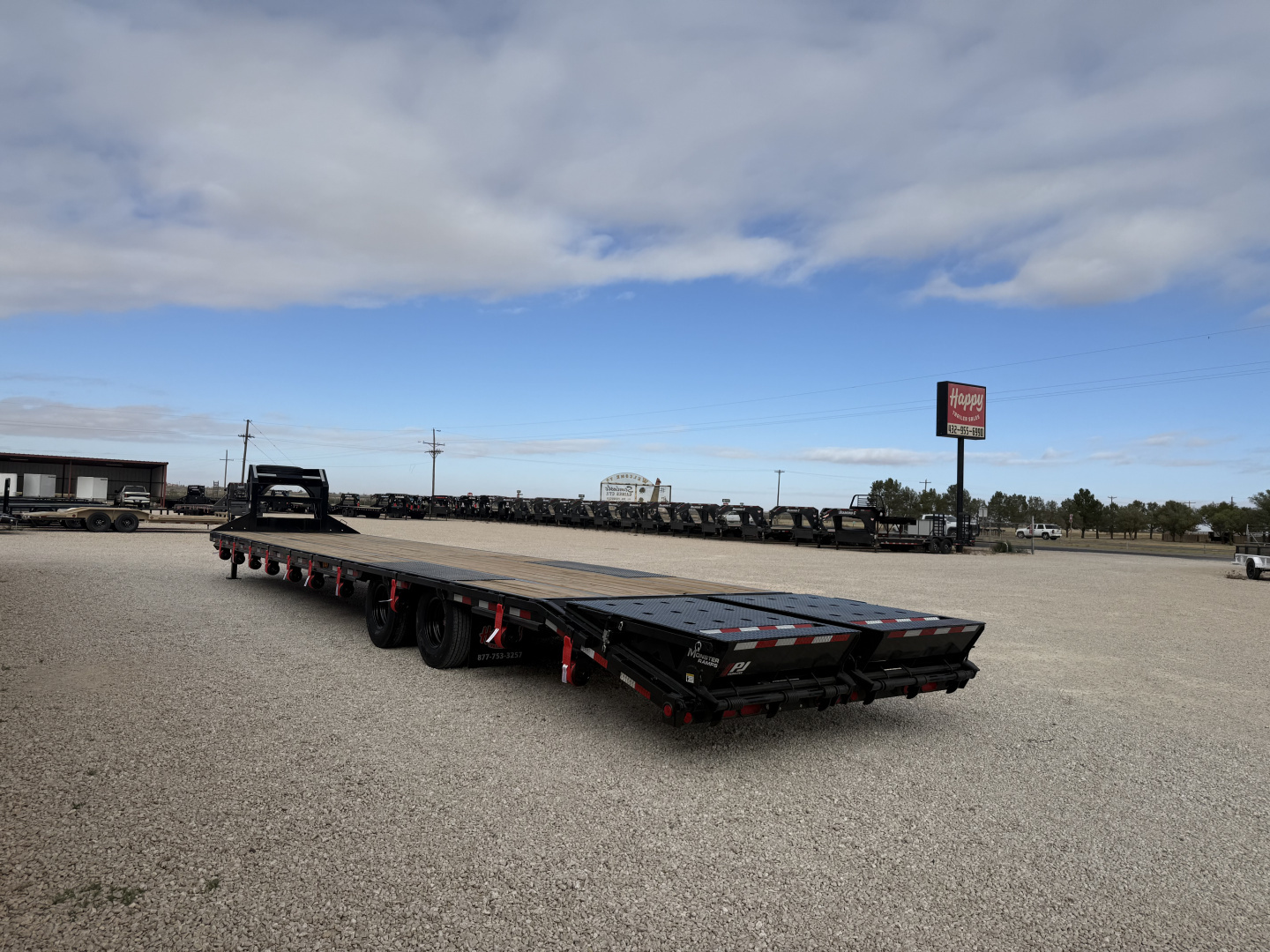 New 2026 PJ 102"x40' GN Low-Pro Air-Ride Flatbed w/ Duals - LD