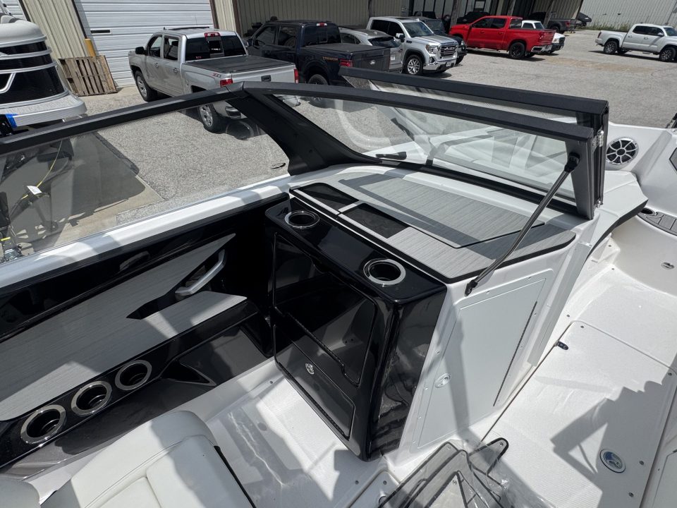 New 2026 Yamaha Boats 222 SE Jet Boat