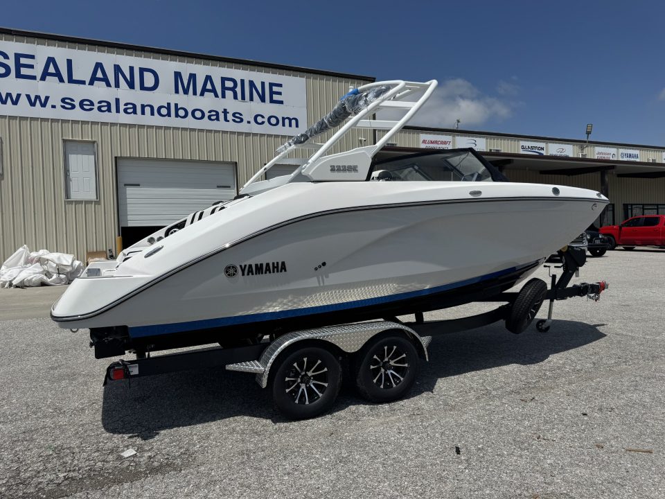 New 2026 Yamaha Boats 222 SE Jet Boat