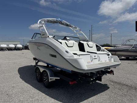 New 2026 Yamaha Boats 222 SE Jet Boat