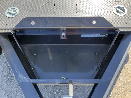 New 2026 Diamond C 83"x18' BP Single Car Hauler - GTF235