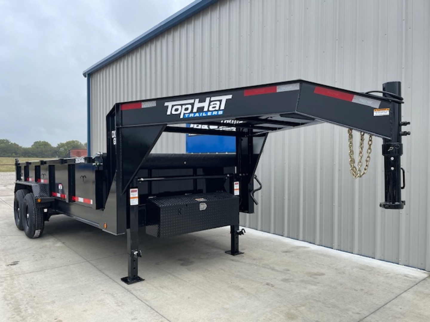 New 2026 TOP HAT 83X16 GOOSENECK DUMP TRAILER, (2) 7000lb AXLES, GVWR 14000lbs, 2' SIDE WALLS