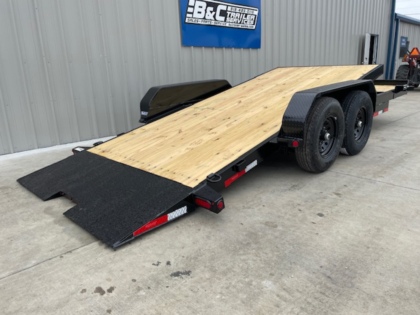 New 2026 TOP HAT 83X20 BUMPER PULL TILT DECK CAR / EQUIPMENT HAULER, (2)7000lb AXLES, 14,000 GVWR