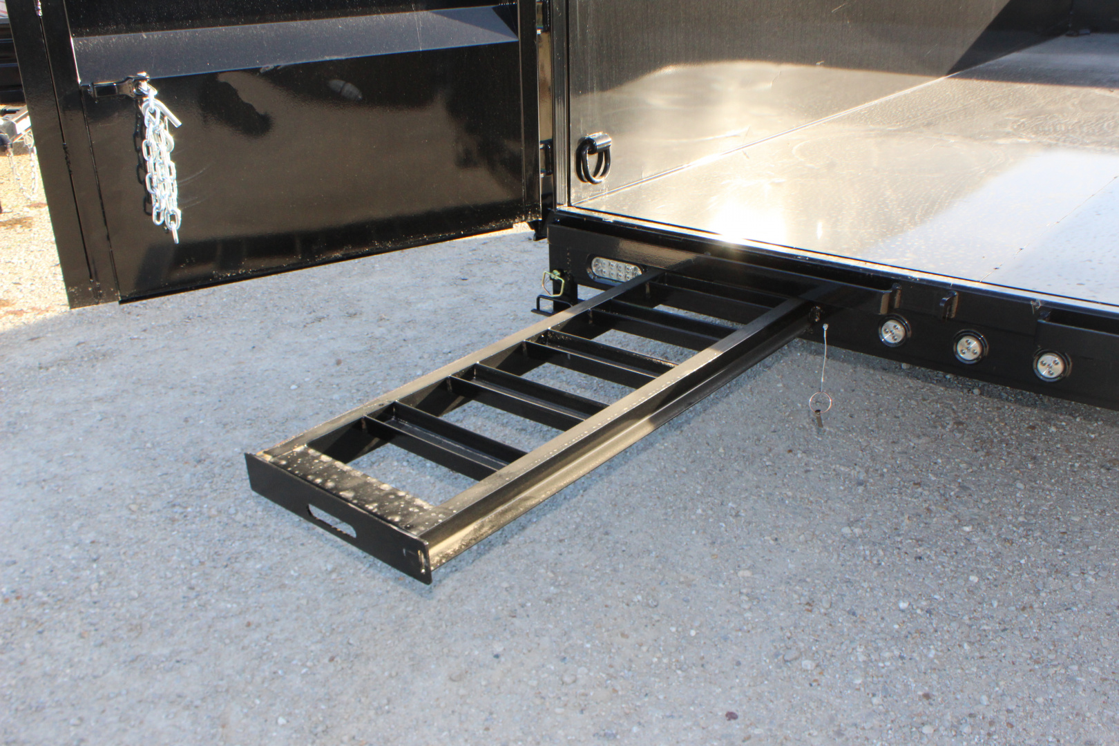 New 2026 MAXX-D DJX 14' BP Dump Trailer