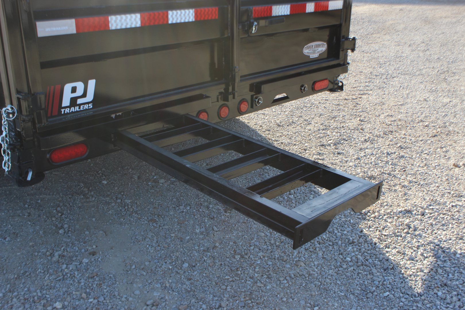 New 2026 PJ Trailers DL 14' BP Dump Trailer