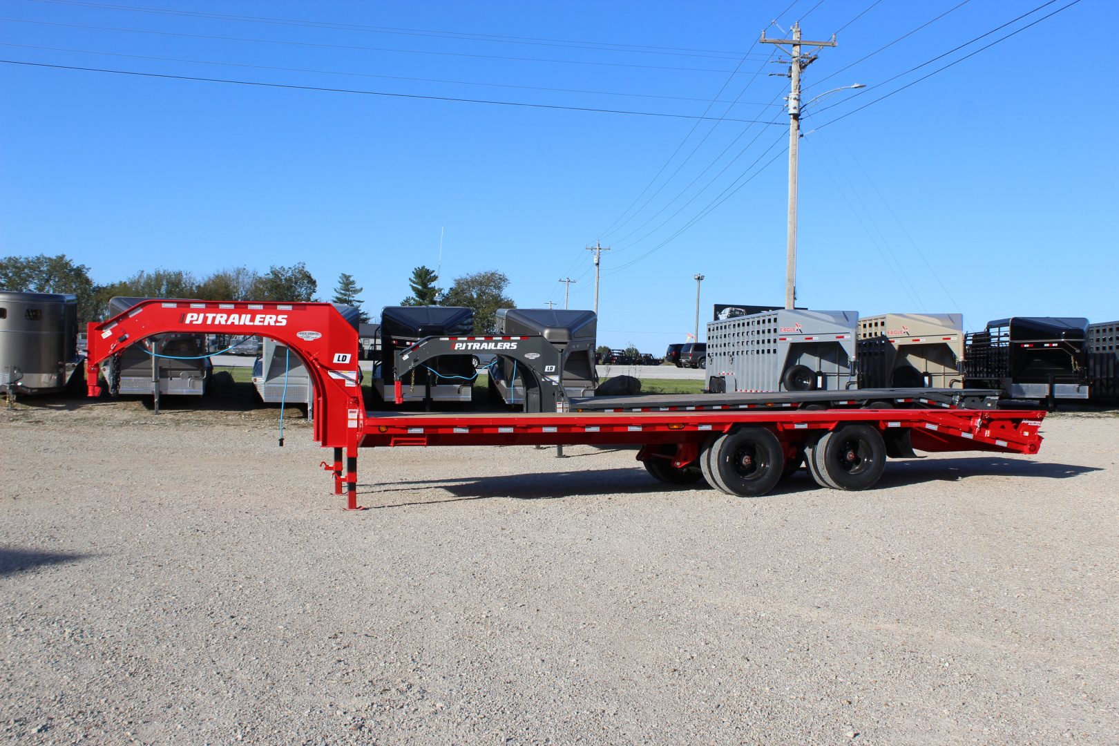 New 2026 PJ Trailer LD 25' Gooseneck Flatbed Trailer