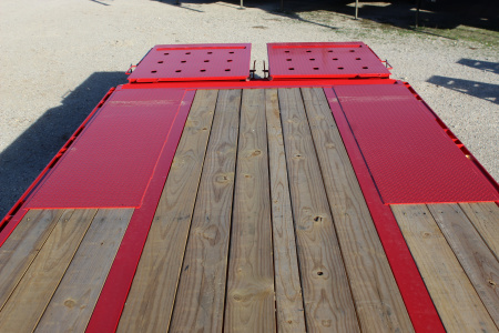 New 2026 PJ Trailer LD 25' Gooseneck Flatbed Trailer