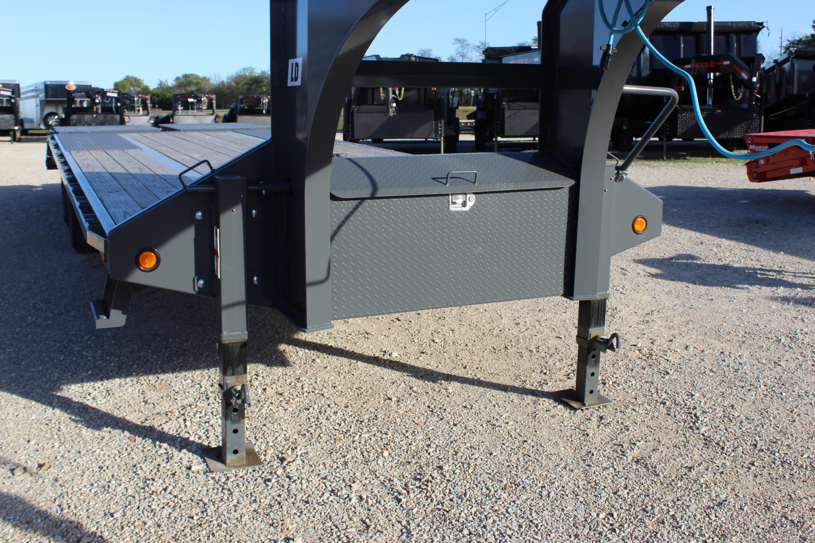 New 2026 PJ Trailers LD 26' Gooseneck Flatbed Trailer