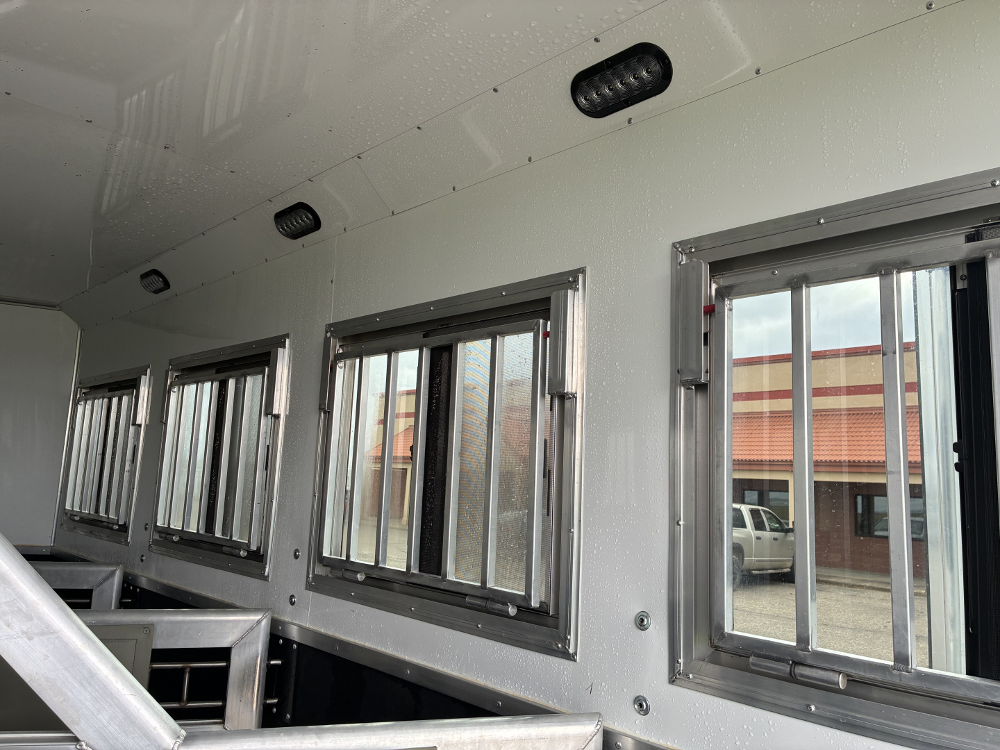 Used 2019 SMC Laramie 4H 15LQ Horse Trailer