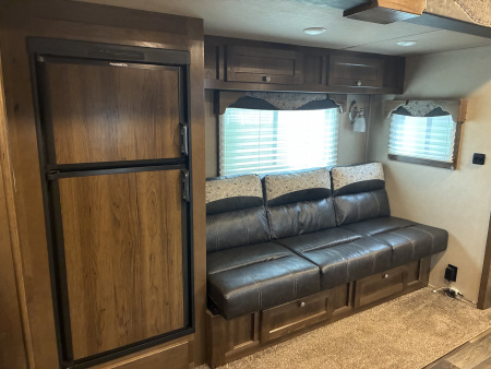 Used 2019 SMC Laramie 4H 15LQ Horse Trailer
