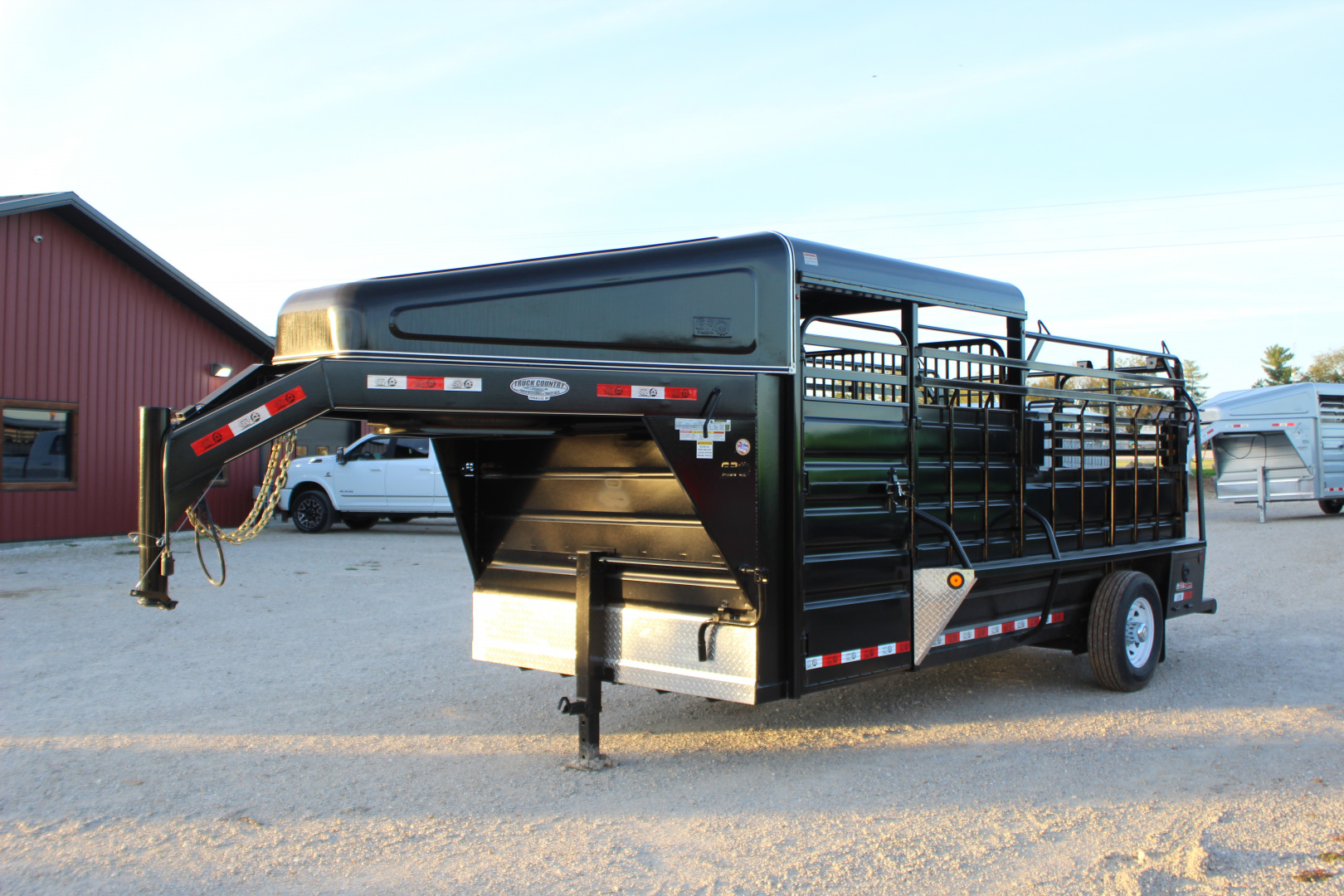 New 2025 GR Trailer 6.8 x 16 Gooseneck Half -Top Livestock