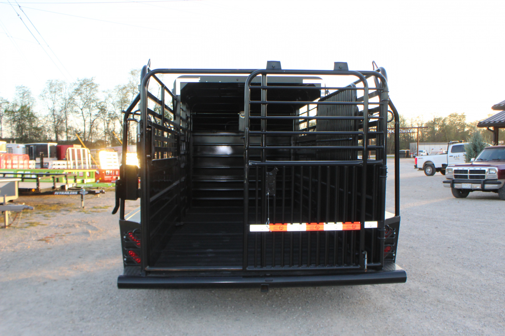 New 2025 GR Trailer 6.8 x 16 Gooseneck Half -Top Livestock