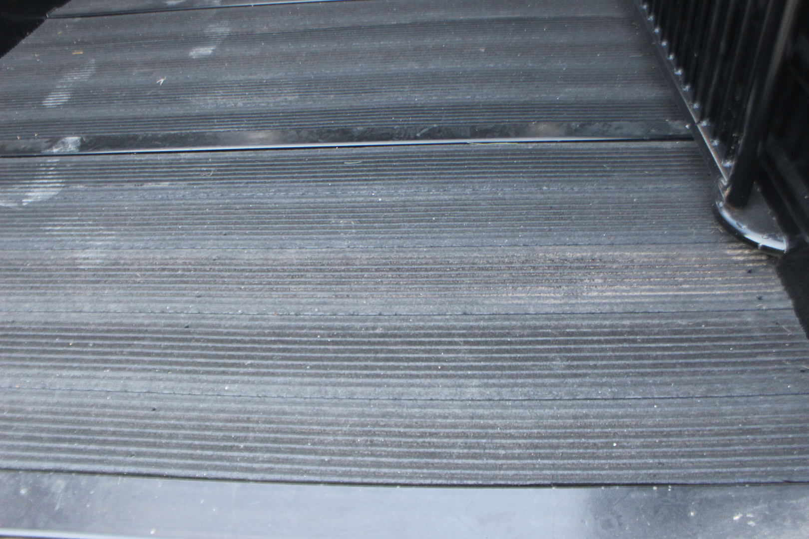 New 2025 GR Trailer 6.8 x 16 Gooseneck Half -Top Livestock