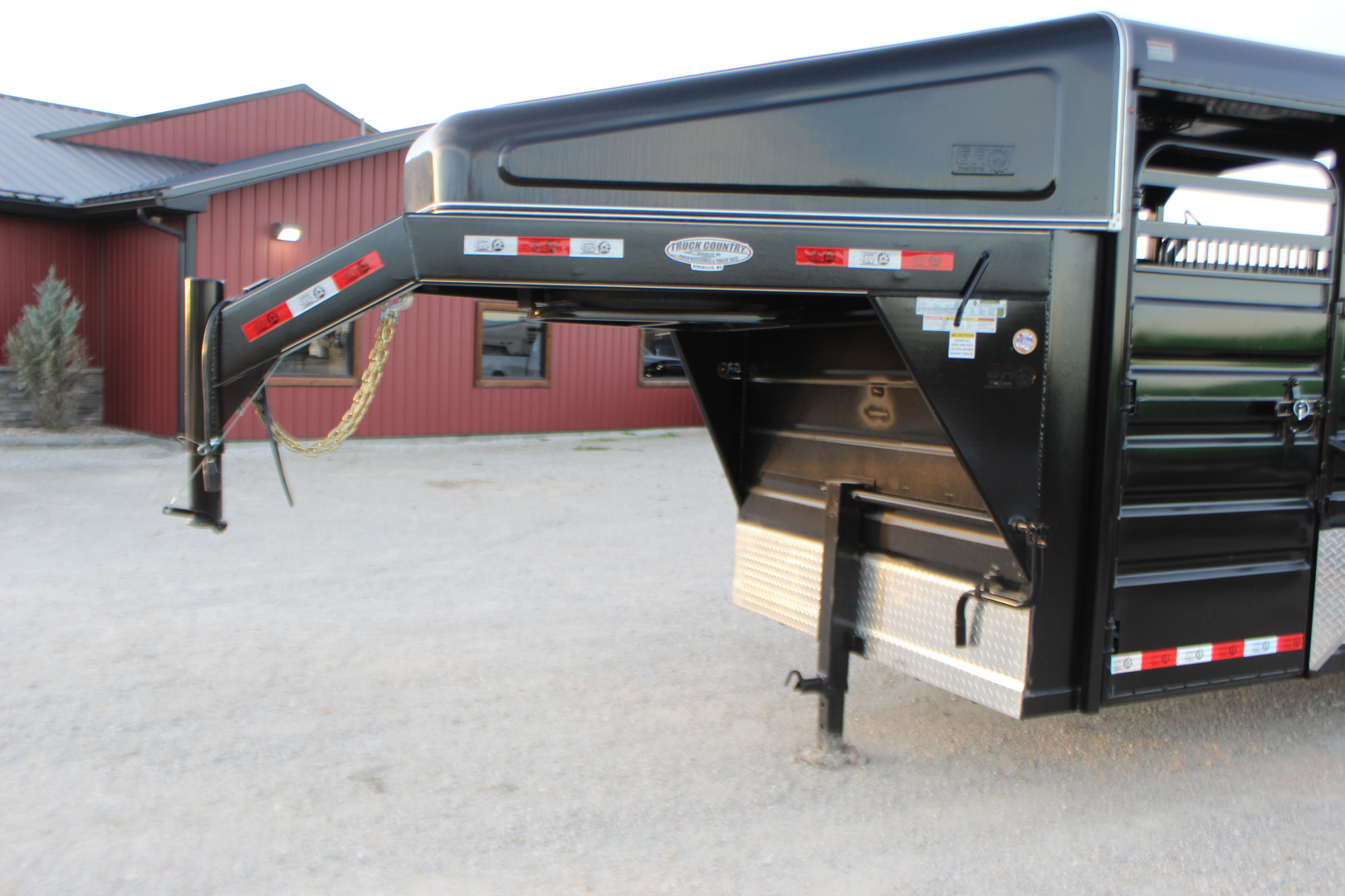 New 2025 GR Trailer 6.8 x 16 Gooseneck Half -Top Livestock