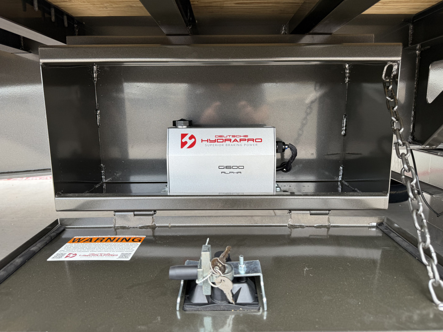 New 2026 MAXX-D 102”x40’ Hydraulic Dovetail GN Engineered Air-Ride Flatbed – 40K YHX