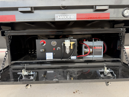 New 2026 MAXX-D 102”x40’ Hydraulic Dovetail GN Engineered Air-Ride Flatbed – 40K YHX