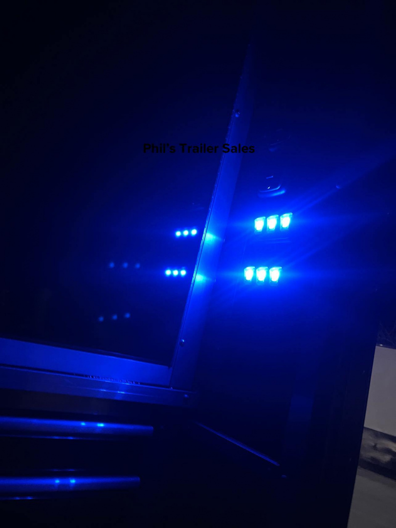 New Haulmark NEW 85X28 EDGE ENCLOSED CAR RACE TRAILER HAULER CARGO Car / Racing Trailer