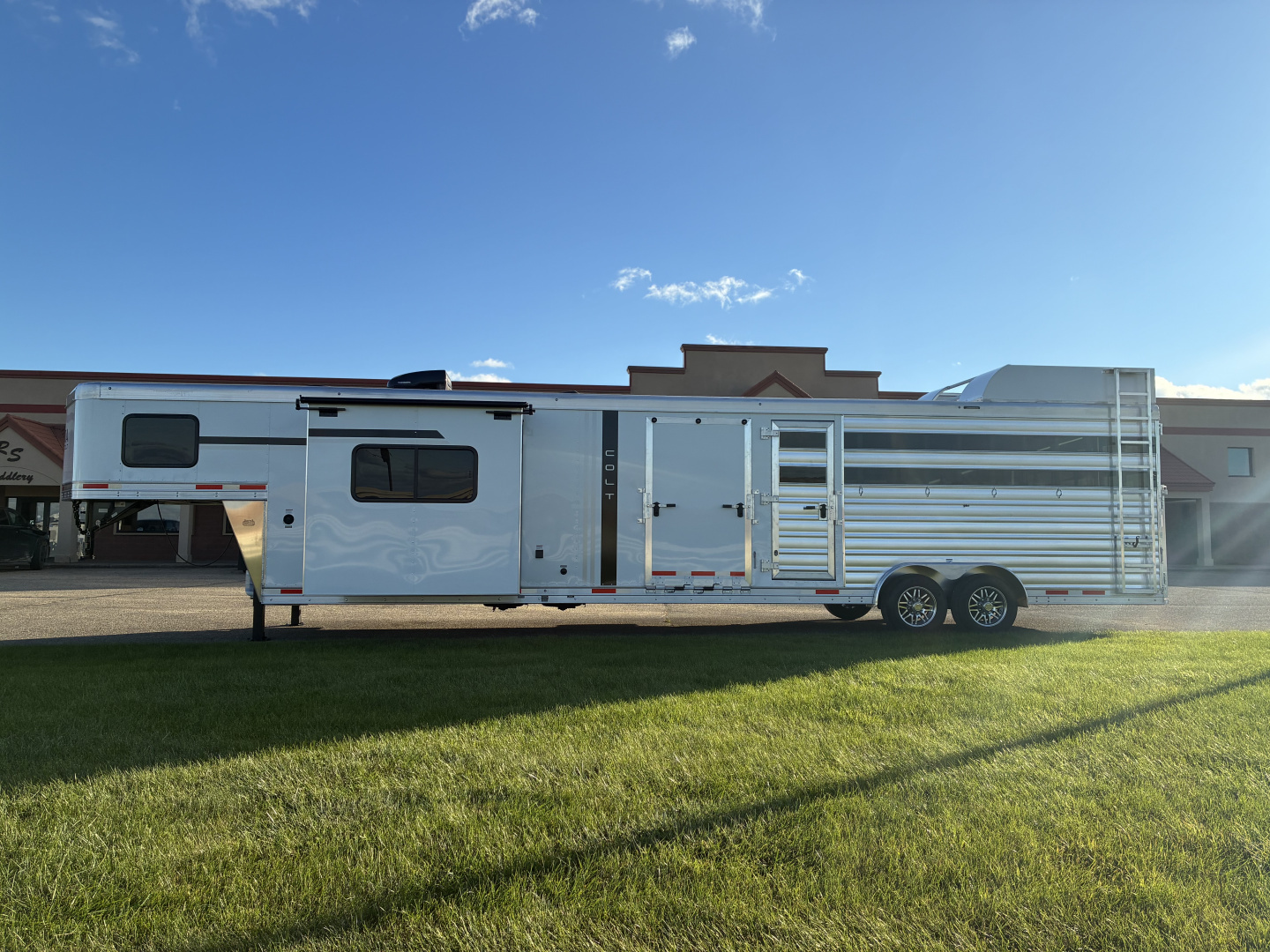 New 2026 Lakota Colt 11' LQ 16' Stock/Combo Horse Trailer