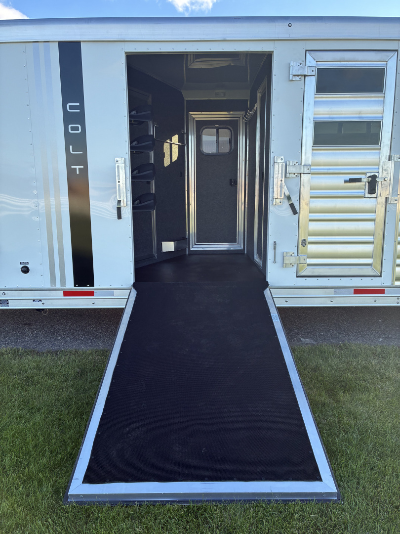 New 2026 Lakota Colt 11' LQ 16' Stock/Combo Horse Trailer