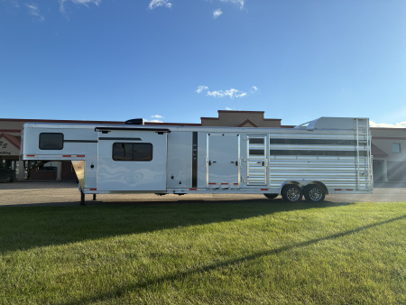 New 2026 Lakota Colt 11' LQ 16' Stock/Combo Horse Trailer