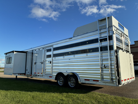 New 2026 Lakota Colt 11' LQ 16' Stock/Combo Horse Trailer