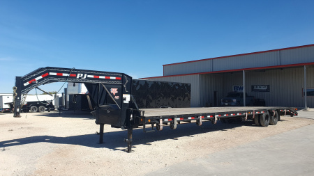 Used 2021 PJ 102''x40' GN Flatdeck w/ Monster Ramps