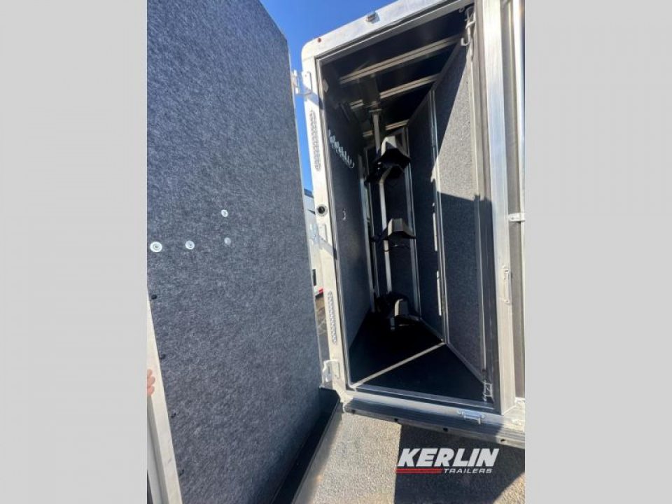 New 2027 Merhow Trailers Bronco 7300 Horse Trailer