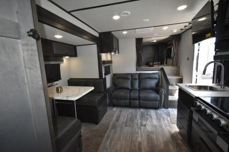 New 2027 Bison Trailers Silverado 8313B.S Horse Trailer
